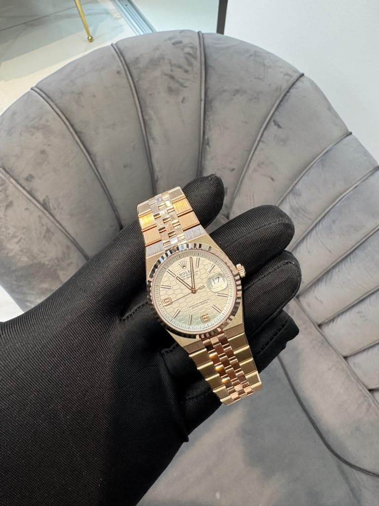 Rolex Land-Dweller