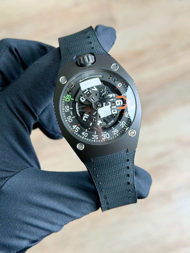 Urwerk UR-150 Dark Scorpion