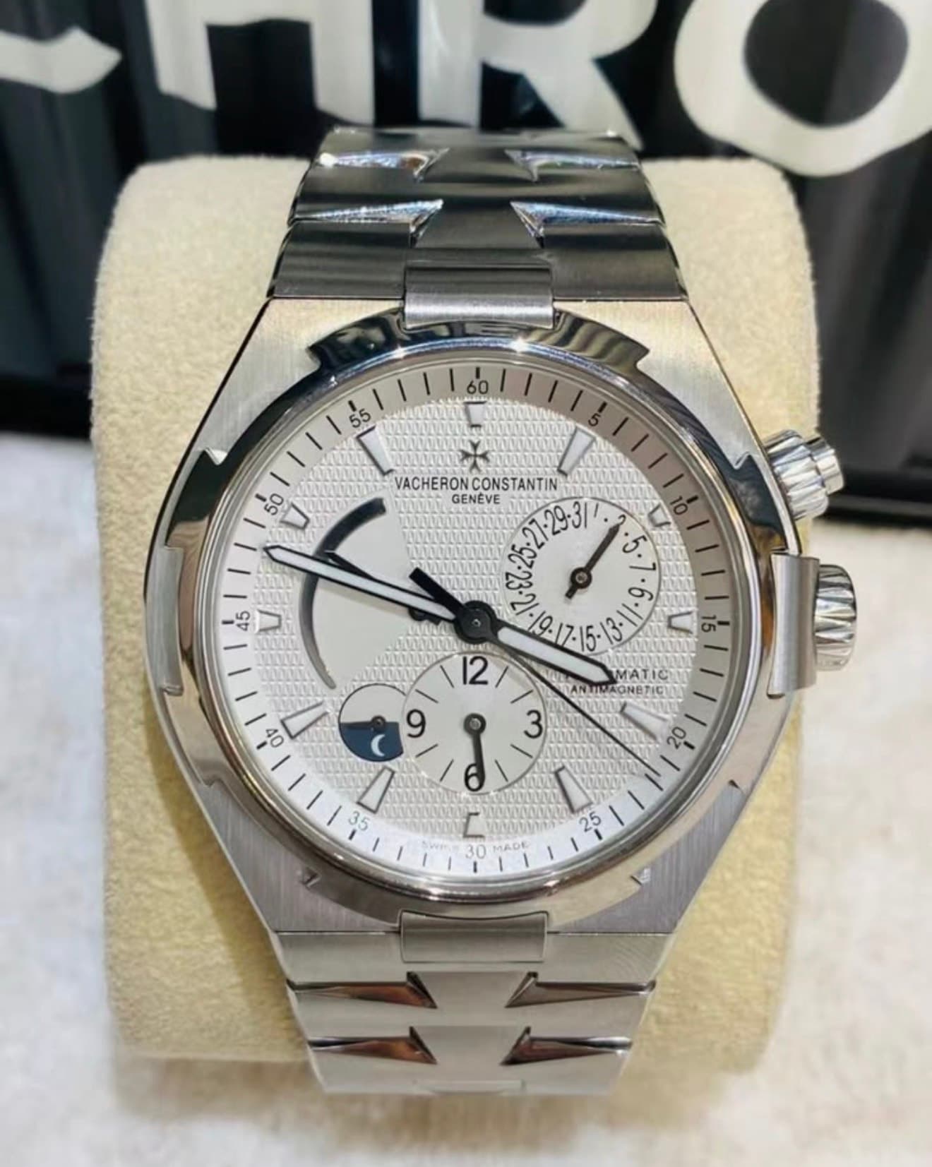 Vacheron Constantin Overseas Chronograph