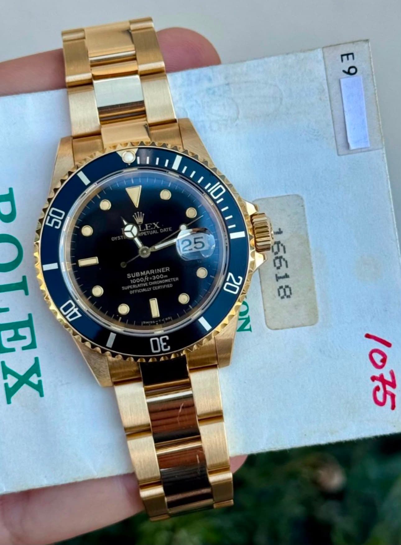 Rolex Submariner (Yellow Gold)