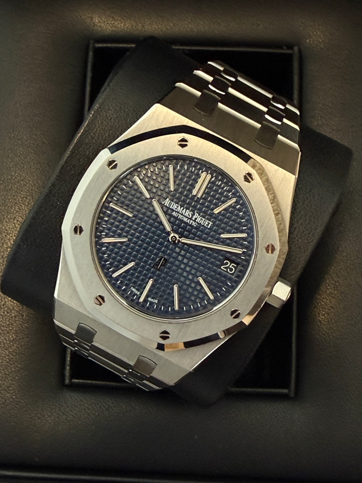 Audemars Piguet Royal Oak Jumbo Extra-Thin