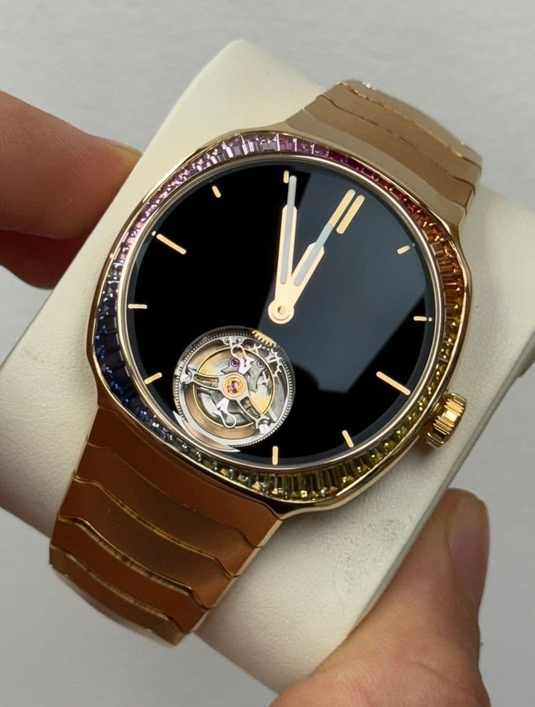 H. Moser & Cie. Streamliner Tourbillon Vantablack Rainbow