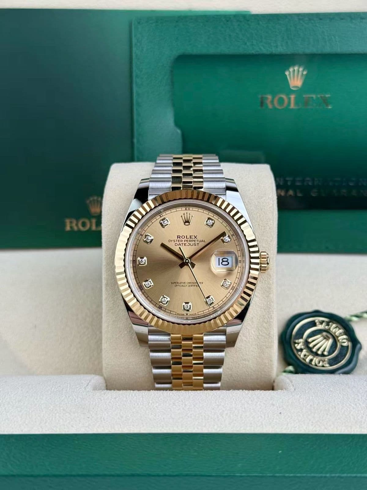 Rolex Datejust 41 (Yellow Gold)