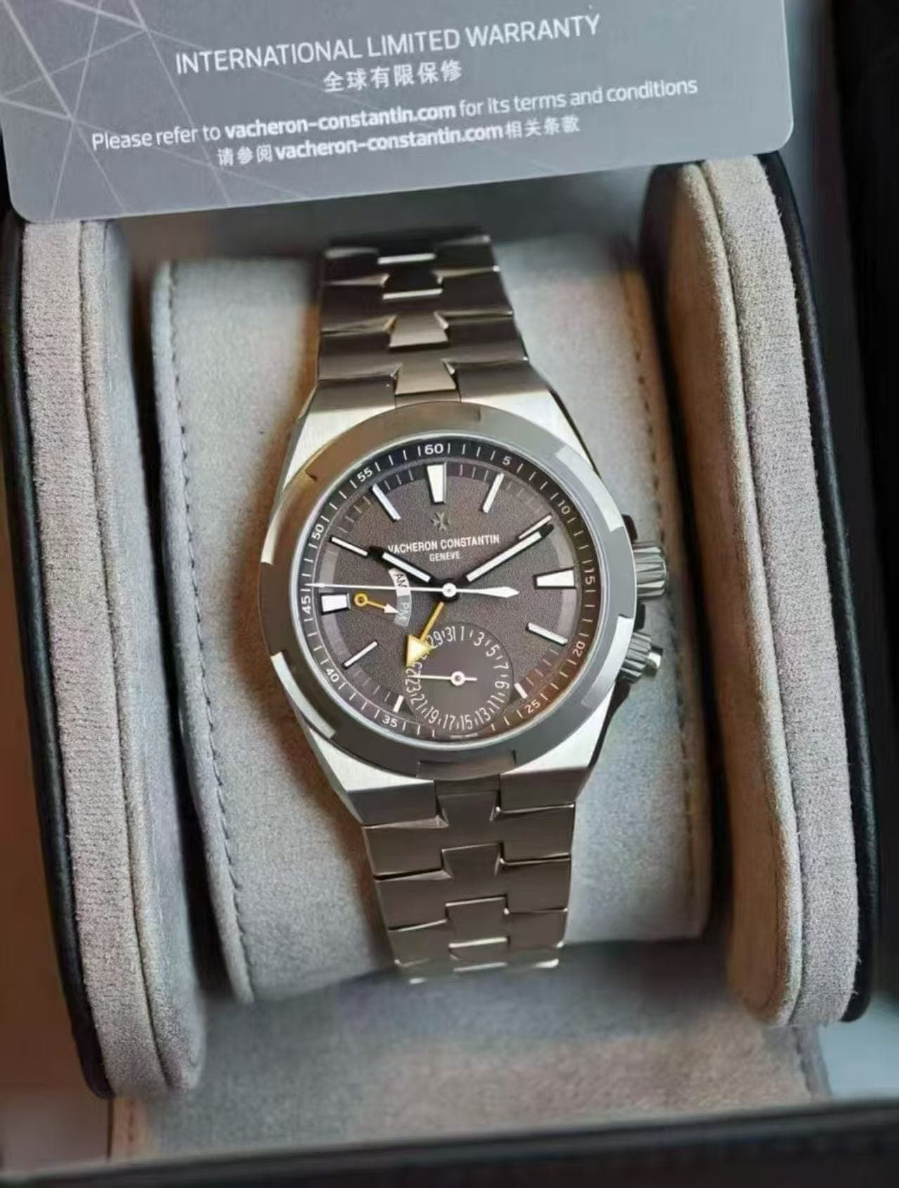 Vacheron Constantin Overseas Dual Time