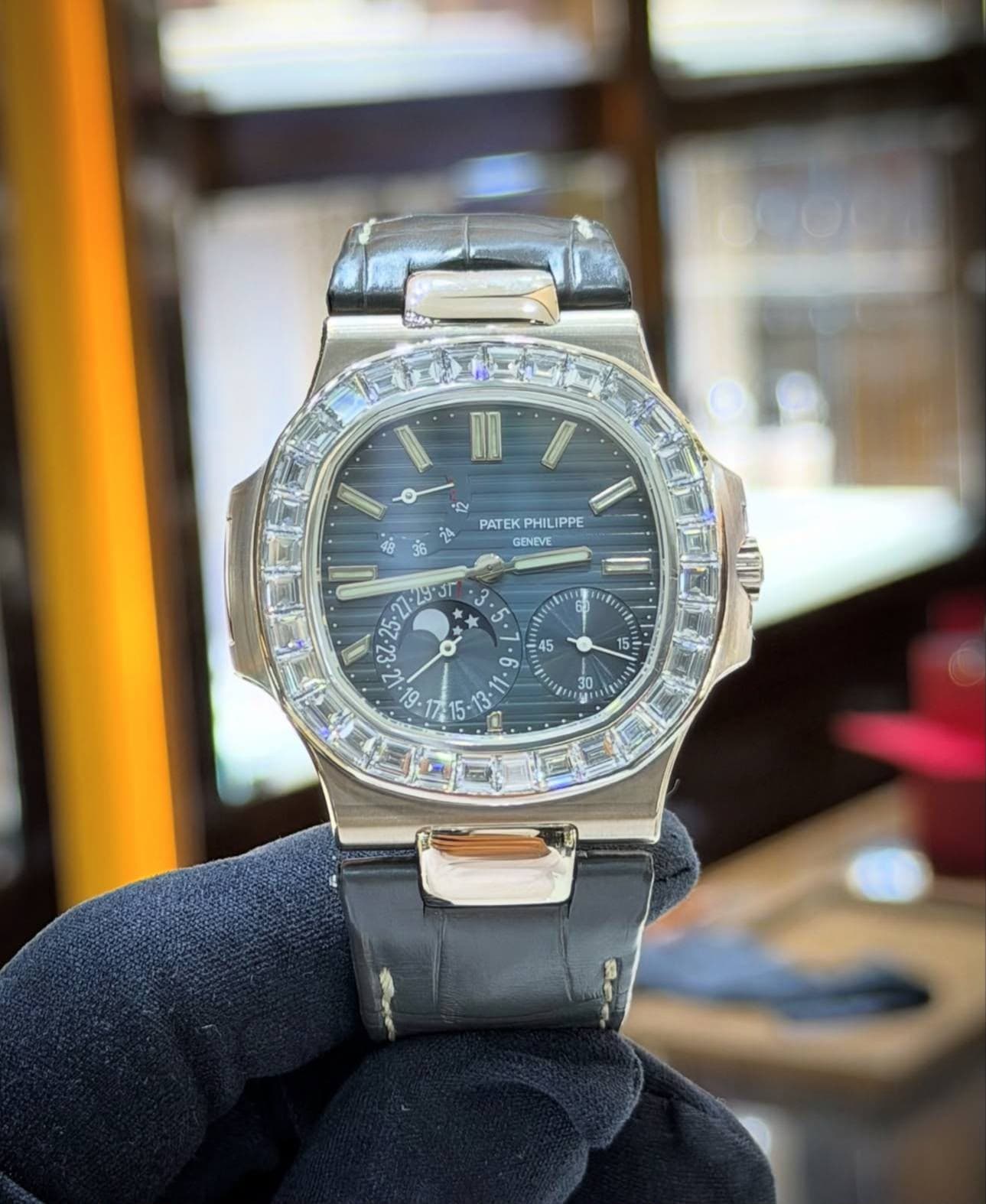 Patek Philippe Nautilus Travel Time