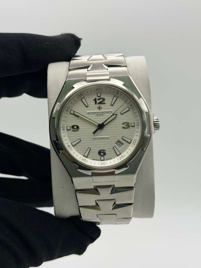 Vacheron Constantin Overseas