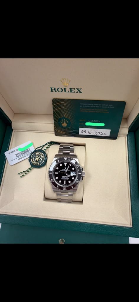 Rolex Submariner Date