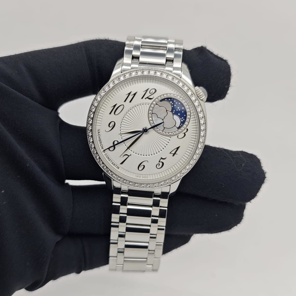 Vacheron Constantin Overseas Moon Phase