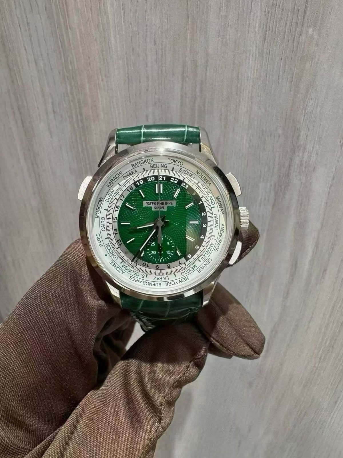 Patek Philippe Aquanaut Travel Time