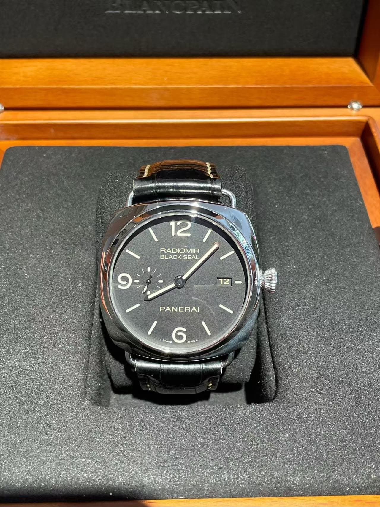 Panerai Luminor 1950 3 Days GMT Power Reserve
