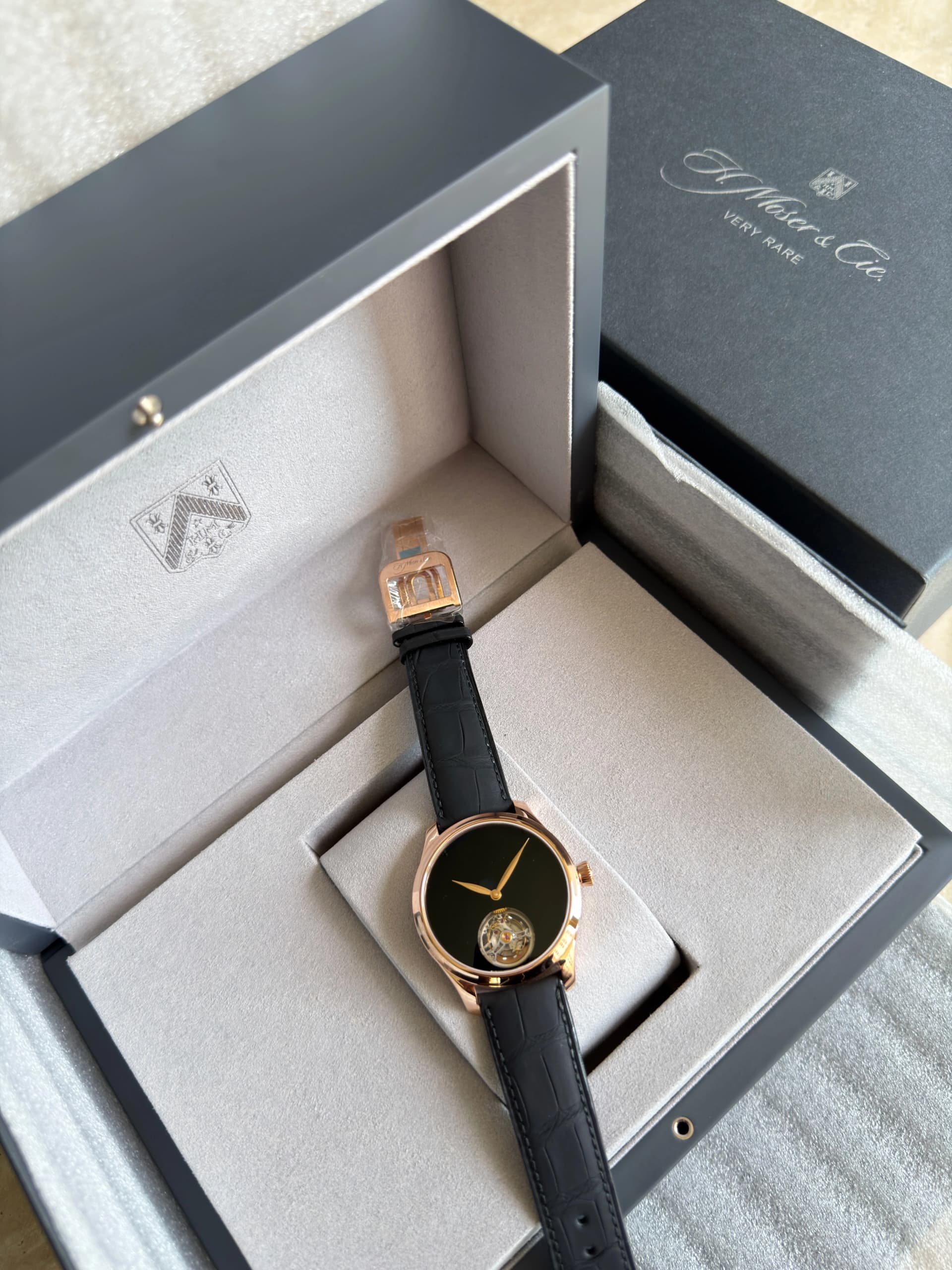 H. Moser & Cie. Endeavour Tourbillon
