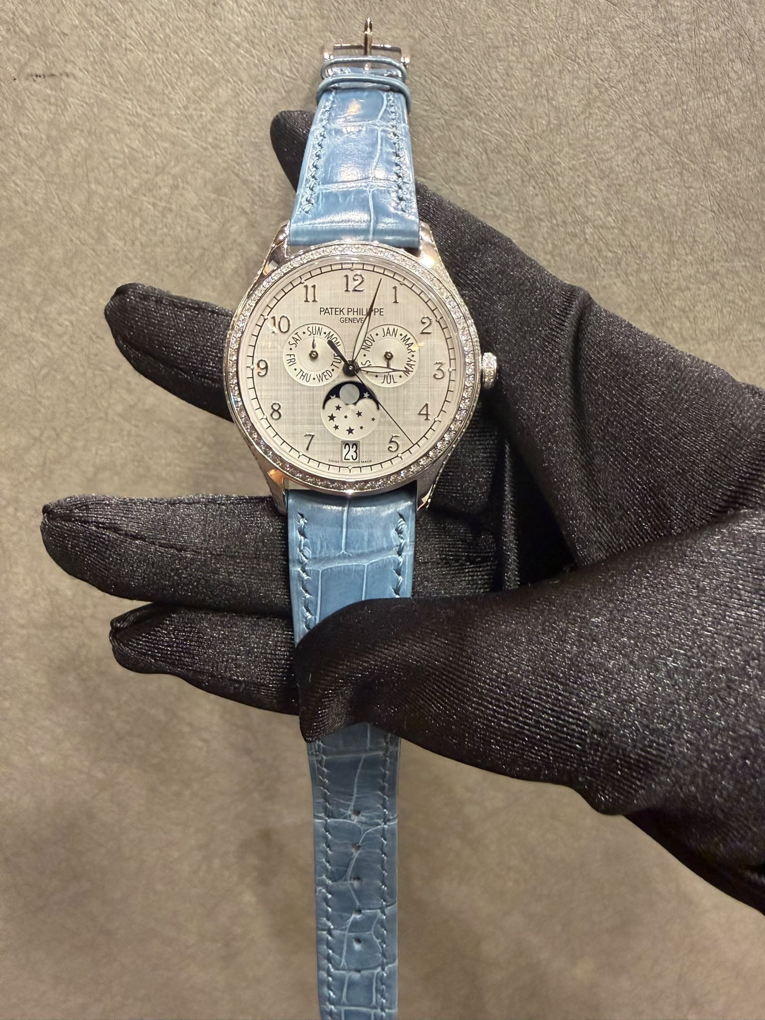 Patek Philippe Complications Annual Calendar Moon Phases