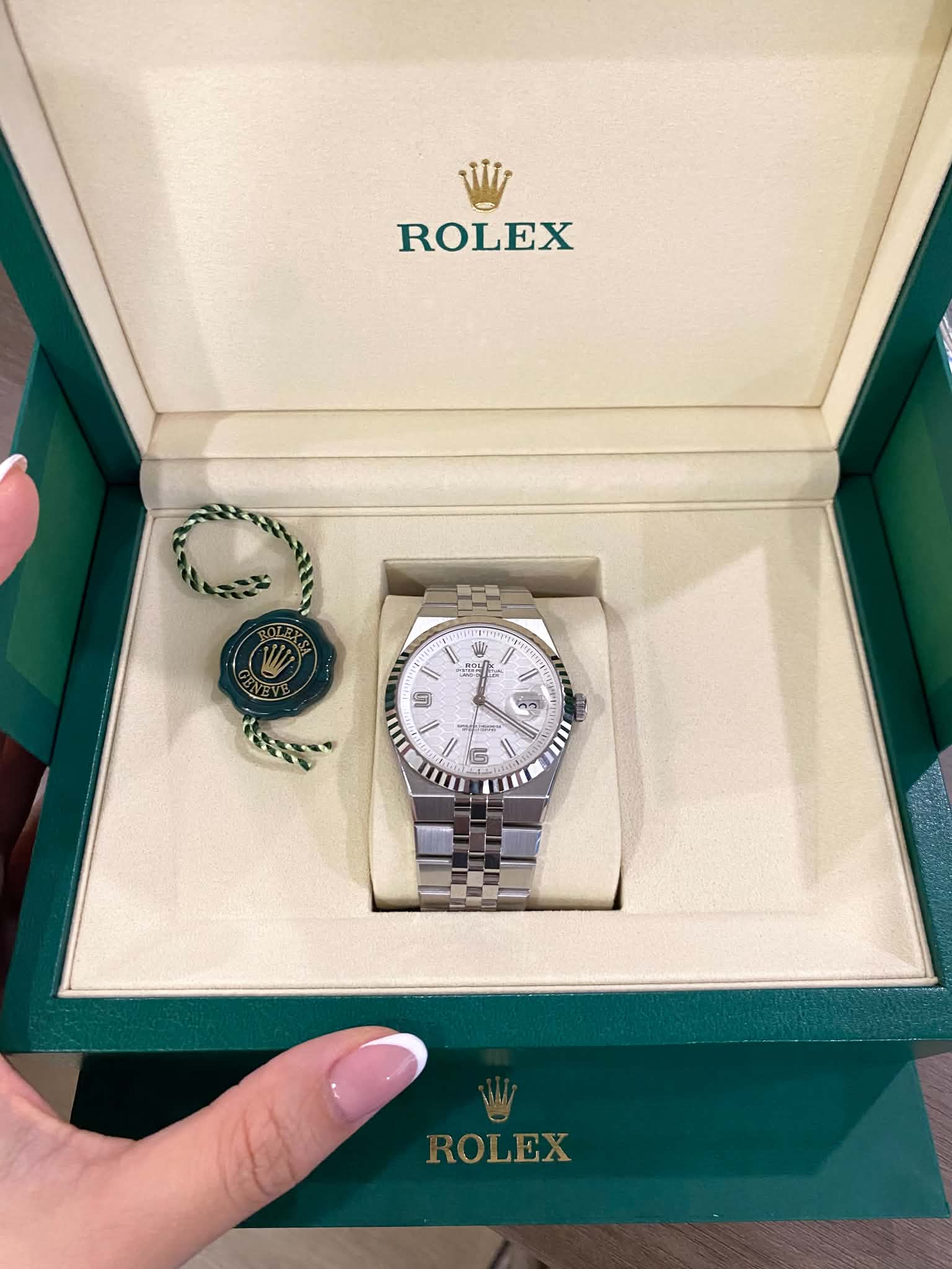 Rolex Land-Dweller