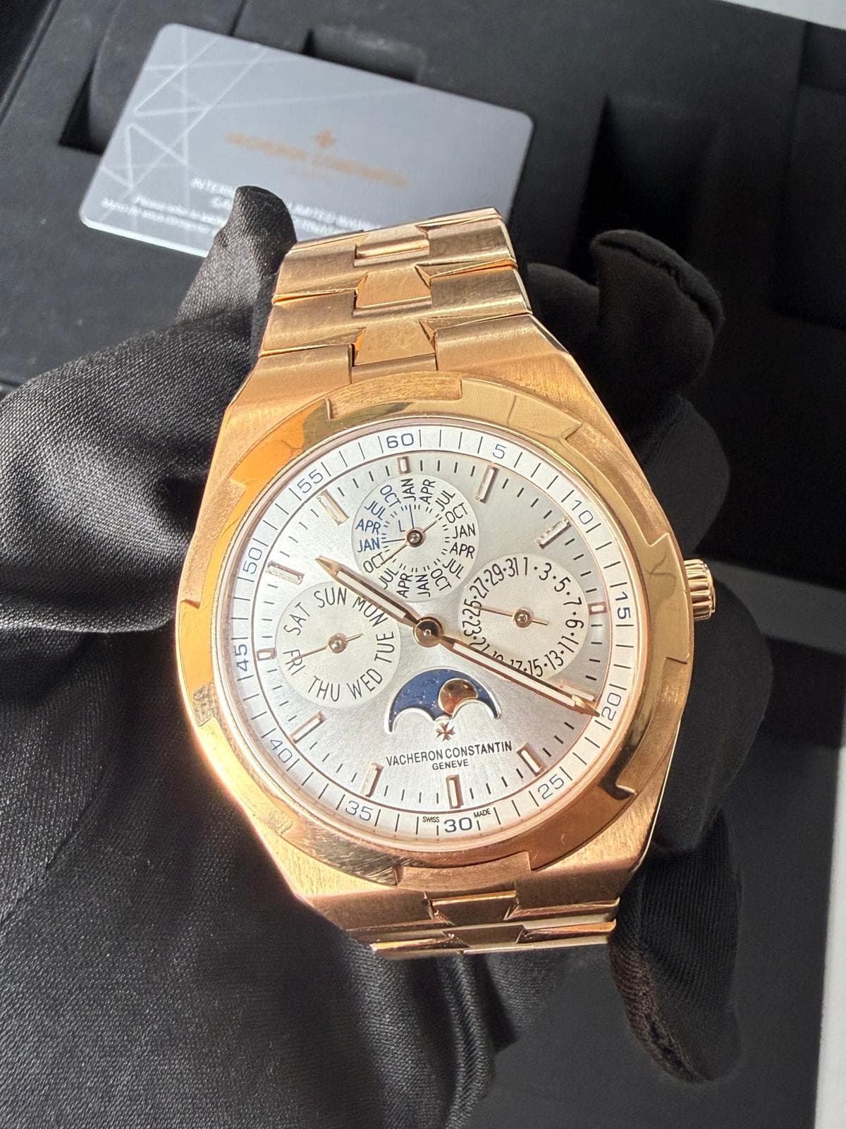 Vacheron Constantin Overseas Moon Phase