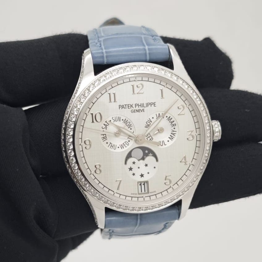 Patek Philippe In-line Perpetual Calendar