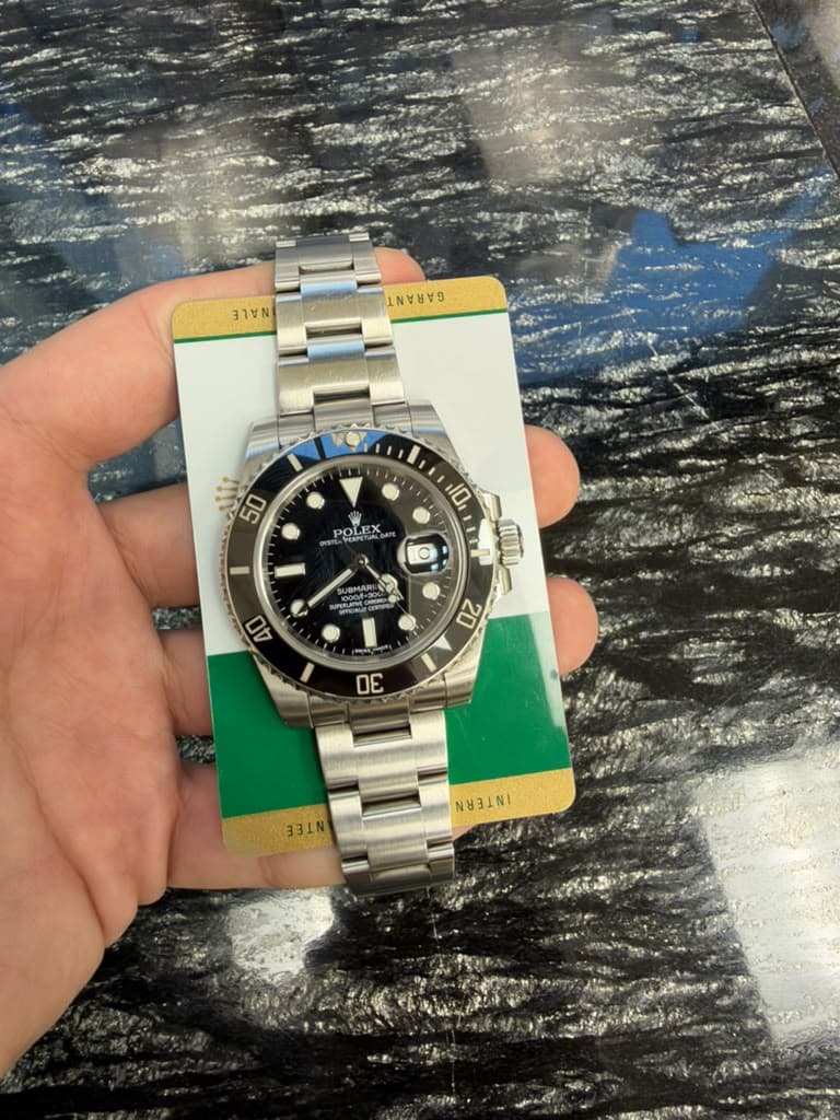 Rolex Submariner Date