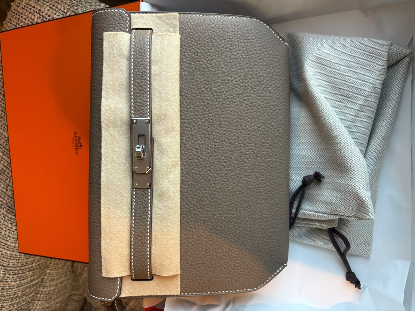 Hermès Kelly Dépêche