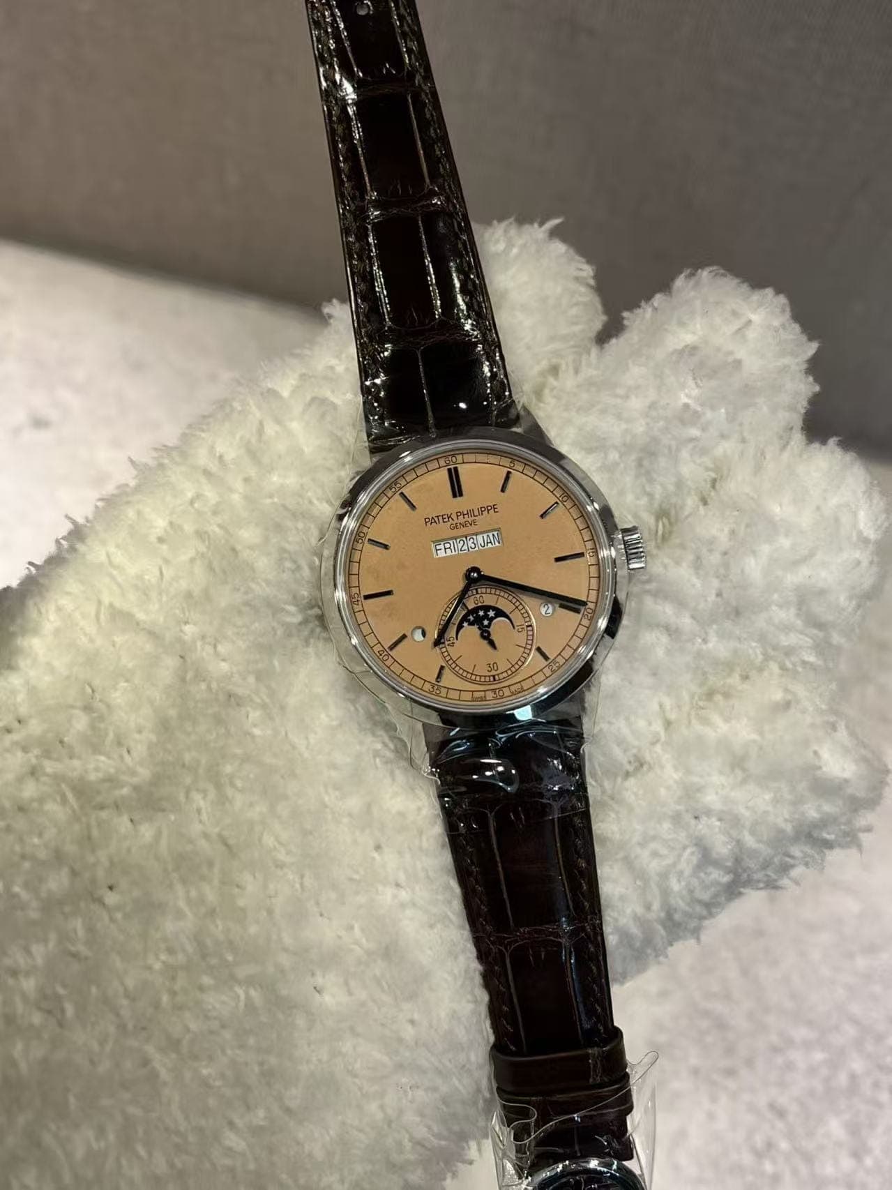 Patek Philippe In-Line Perpetual Calendar