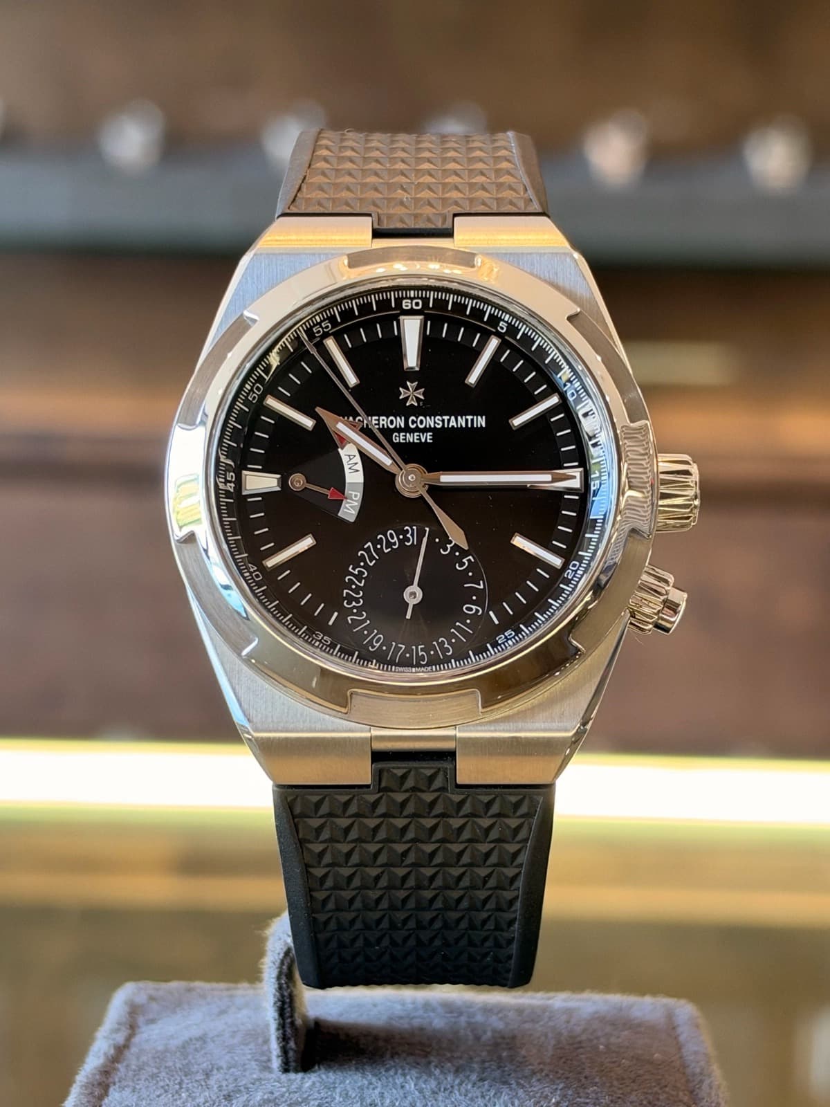 Vacheron Constantin Overseas